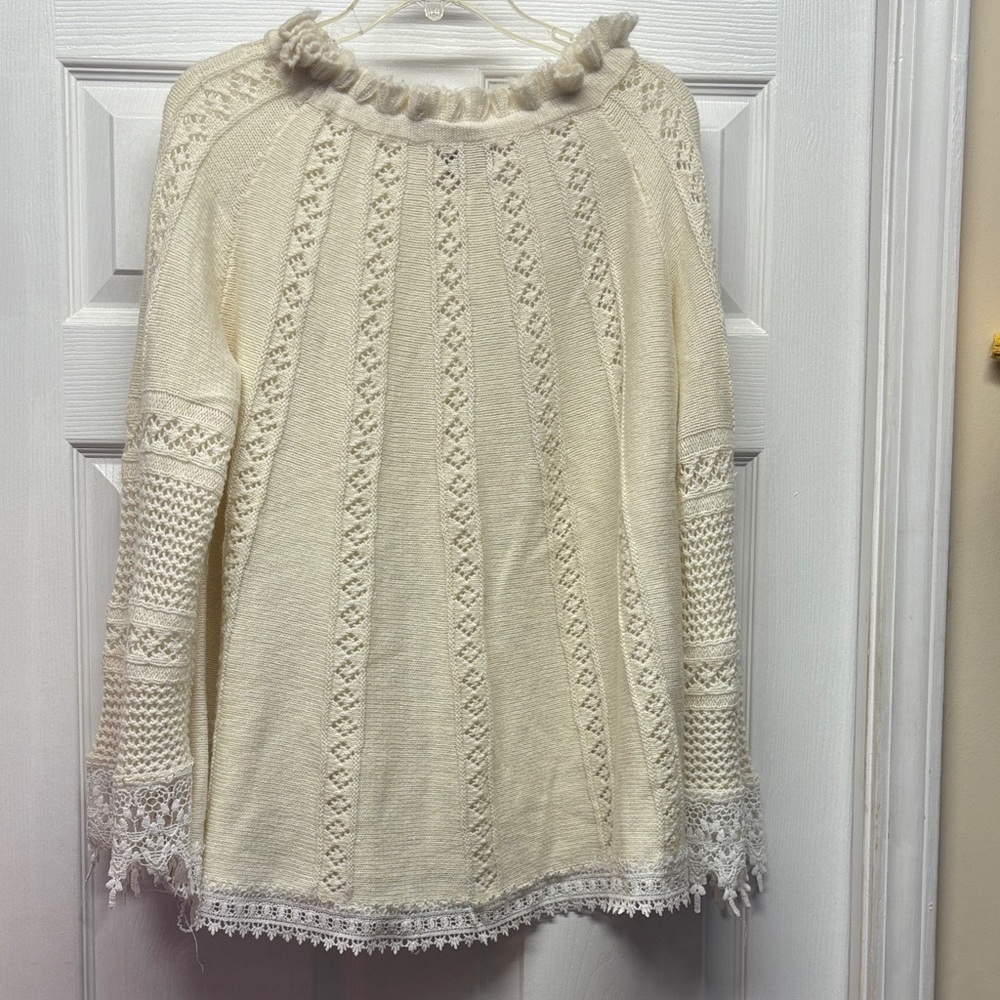 POL Cream Knit Sweater Ruffle Collar with Lace Trim Small